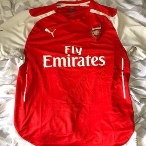 Men’s Arsenal jersey